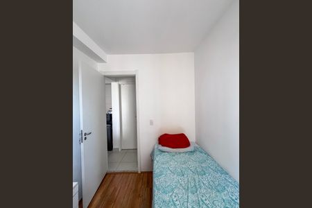 Quarto 1 de apartamento para alugar com 2 quartos, 32m² em Parque Fongaro, São Paulo