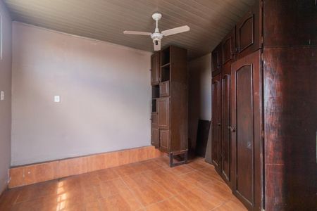 Casa à venda com 298m², 6 quartos e 4 vagasQuarto 2 - Casa 4