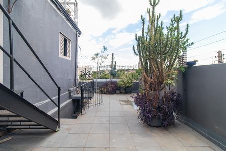 Casa à venda com 298m², 6 quartos e 4 vagasQuintal