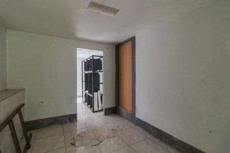 Casa à venda com 298m², 6 quartos e 4 vagasQuarto - Casa 2