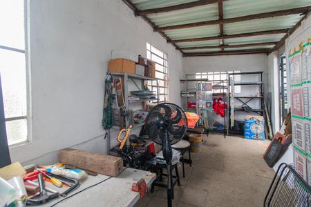 Casa à venda com 298m², 6 quartos e 4 vagasSalão de festas