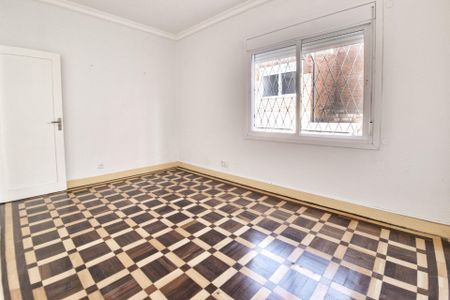 Casa à venda com 259m², 5 quartos e 3 vagasQuarto