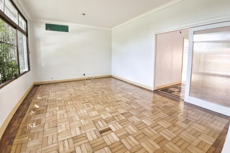 Sala de casa para alugar com 5 quartos, 259m² em Vila Assunção, Porto Alegre