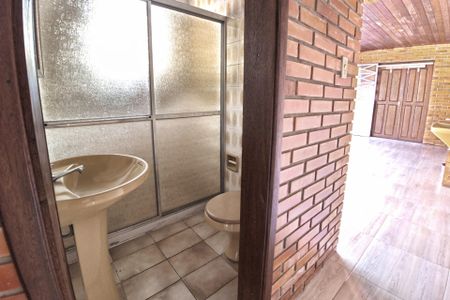 Casa à venda com 259m², 5 quartos e 3 vagasBanheiro