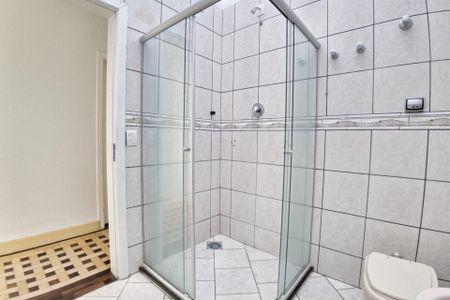 Casa à venda com 259m², 5 quartos e 3 vagasBanheiro