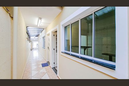 Casa à venda com 102m², 2 quartos e 2 vagas Casa à venda com 102m², 2 quartos e 2 vagasCorredor Lateral