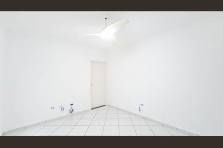 Casa à venda com 102m², 2 quartos e 2 vagas Casa à venda com 102m², 2 quartos e 2 vagasSala
