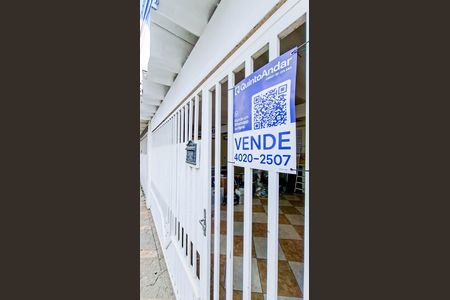 Casa à venda com 102m², 2 quartos e 2 vagas Casa à venda com 102m², 2 quartos e 2 vagasPlaca