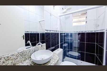 Casa à venda com 102m², 2 quartos e 2 vagas Casa à venda com 102m², 2 quartos e 2 vagasBanheiro Social