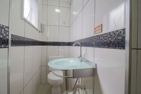 Lavabo de casa para alugar com 2 quartos, 110m² em Vila Falchi, Mauá
