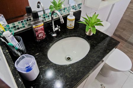 Banheiro de apartamento à venda com 1 quarto, 35m² em Vila Paiva, São Paulo