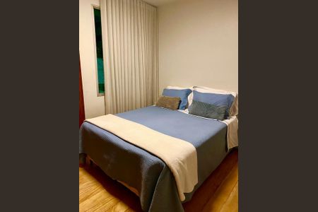 Apartamento para alugar com 170m², 4 quartos e 2 vagas Apartamento para alugar com 170m², 4 quartos e 2 vagasQuarto