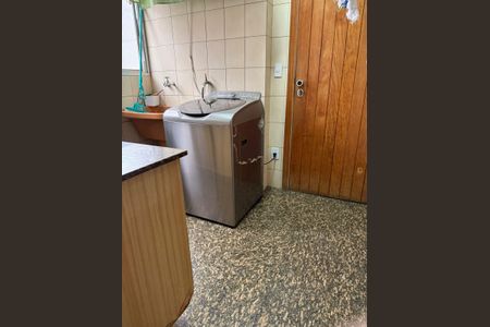 Apartamento para alugar com 170m², 4 quartos e 2 vagas Apartamento para alugar com 170m², 4 quartos e 2 vagasÁrea de serviço