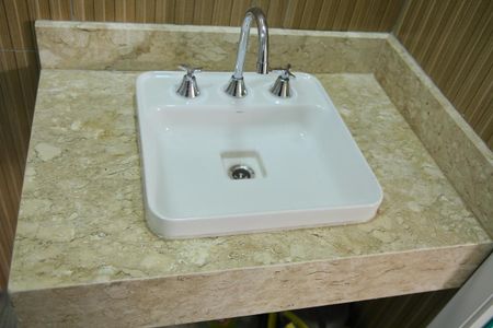 Apartamento à venda com 61m², 2 quartos e 1 vagaBanheiro Social 