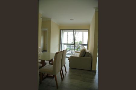 Apartamento à venda com 61m², 2 quartos e 1 vagaSala