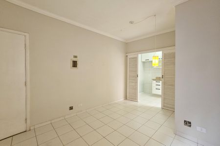 Sala de apartamento para alugar com 1 quarto, 50m² em Vila Alzira, Guarujá