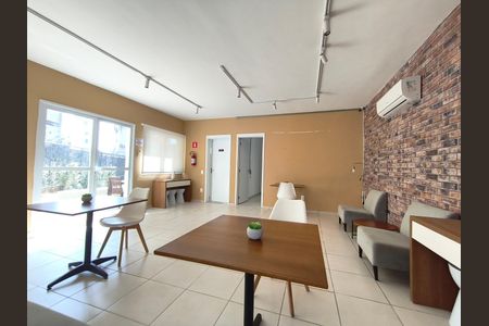 Apartamento para alugar com 55m², 2 quartos e sem vagaSalão de Festas