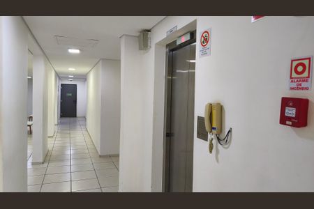 Apartamento para alugar com 55m², 2 quartos e sem vagaElevadores