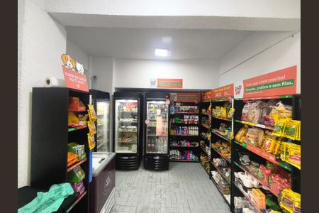 Apartamento para alugar com 55m², 2 quartos e sem vagaMini Mercado