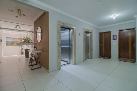 Apartamento para alugar com 75m², 2 quartos e 1 vagaHall de entrada
