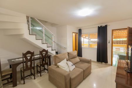 Sala  de casa à venda com 3 quartos, 81m² em Conjunto Residencial Sabara - Campo Grande, São Paulo