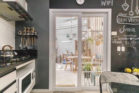 Casa de condomínio à venda com 94m², 3 quartos e 2 vagasCozinha