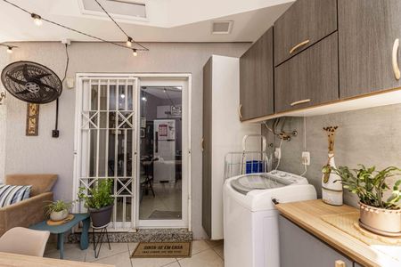 Casa de condomínio à venda com 94m², 3 quartos e 2 vagasÁrea de Serviço