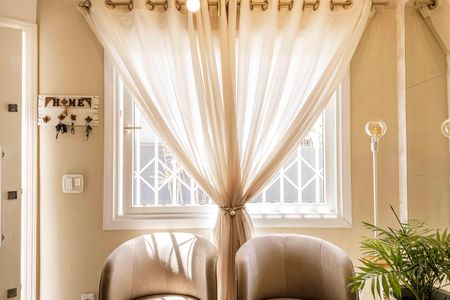 Casa de condomínio à venda com 94m², 3 quartos e 2 vagasSala