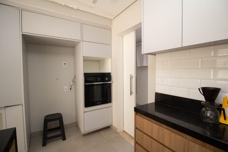 Casa à venda com 220m², 3 quartos e 5 vagas Casa à venda com 220m², 3 quartos e 5 vagasCozinha