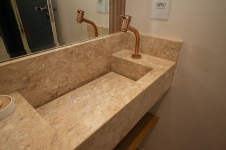 Casa à venda com 220m², 3 quartos e 5 vagas Casa à venda com 220m², 3 quartos e 5 vagasLavabo