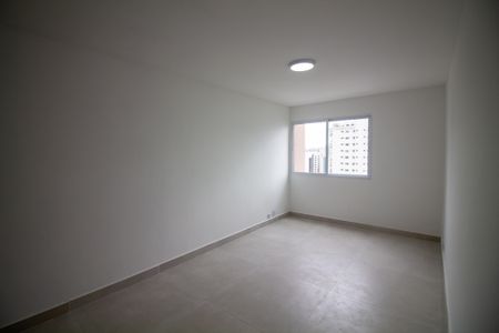 Apartamento para alugar com 76m², 3 quartos e 1 vagaSala