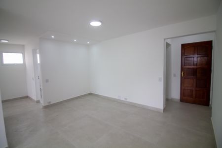 Apartamento para alugar com 76m², 3 quartos e 1 vagaSala de Jantar