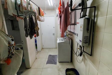 Apartamento para alugar com 185m², 5 quartos e 3 vagas Apartamento para alugar com 185m², 5 quartos e 3 vagasÁrea de Serviço