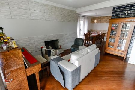 Apartamento para alugar com 185m², 5 quartos e 3 vagas Apartamento para alugar com 185m², 5 quartos e 3 vagasSala 2