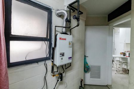 Apartamento para alugar com 185m², 5 quartos e 3 vagas Apartamento para alugar com 185m², 5 quartos e 3 vagasDetalhe da area de serviço