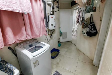 Apartamento para alugar com 185m², 5 quartos e 3 vagas Apartamento para alugar com 185m², 5 quartos e 3 vagasÁrea de Serviço