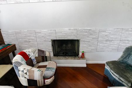 Apartamento para alugar com 185m², 5 quartos e 3 vagas Apartamento para alugar com 185m², 5 quartos e 3 vagasDetalhe Sala - Lareira