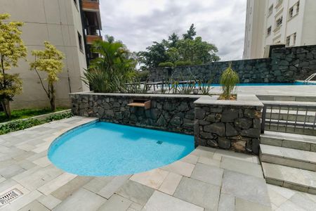 Apartamento para alugar com 185m², 5 quartos e 3 vagas Apartamento para alugar com 185m², 5 quartos e 3 vagasÁrea comum - Piscina