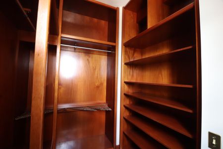 Apartamento para alugar com 300m², 3 quartos e 2 vagasQuarto 2 - Suíte