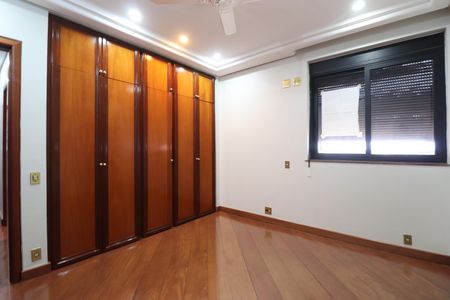 Apartamento para alugar com 300m², 3 quartos e 2 vagasQuarto 1 - Suíte
