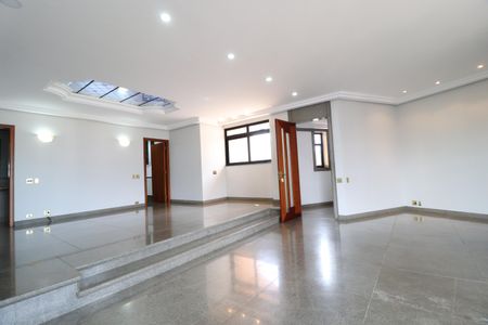 Apartamento para alugar com 300m², 3 quartos e 2 vagasSala