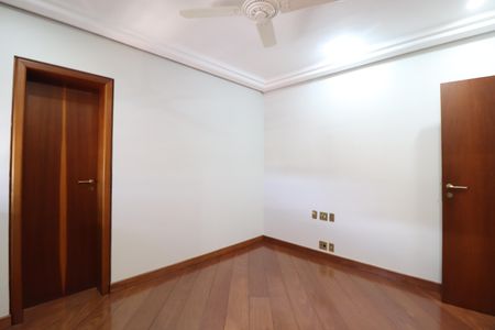Apartamento para alugar com 300m², 3 quartos e 2 vagasQuarto 1 - Suíte