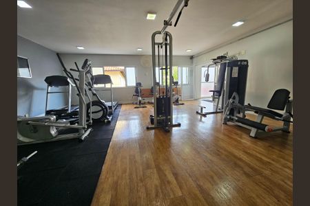 Casa de condomínio à venda com 127m², 3 quartos e 2 vagasAcademia