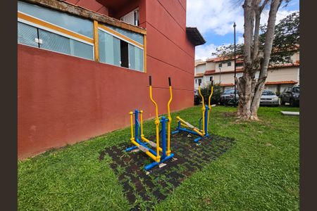 Casa de condomínio à venda com 127m², 3 quartos e 2 vagasAcademia