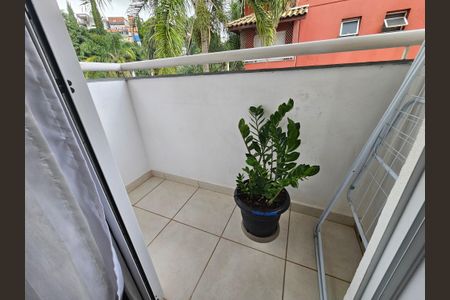 Casa de condomínio à venda com 127m², 3 quartos e 2 vagasVaranda Suite