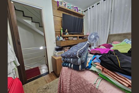 Casa de condomínio à venda com 127m², 3 quartos e 2 vagasQuarto 1