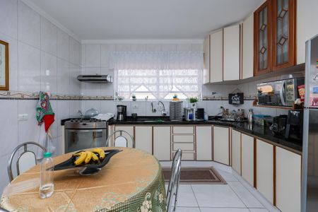 Casa para alugar com 136m², 3 quartos e 3 vagas Casa para alugar com 136m², 3 quartos e 3 vagasCozinha