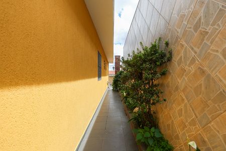 Casa para alugar com 136m², 3 quartos e 3 vagas Casa para alugar com 136m², 3 quartos e 3 vagasÁrea externa