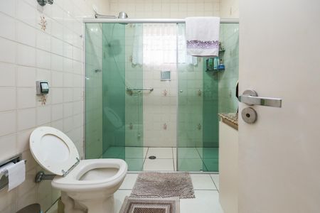 Casa para alugar com 136m², 3 quartos e 3 vagas Casa para alugar com 136m², 3 quartos e 3 vagasBanheiro