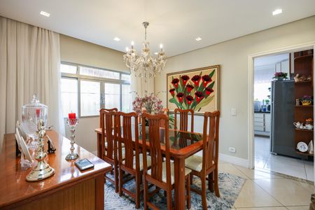 Casa para alugar com 136m², 3 quartos e 3 vagas Casa para alugar com 136m², 3 quartos e 3 vagasSala de Jantar